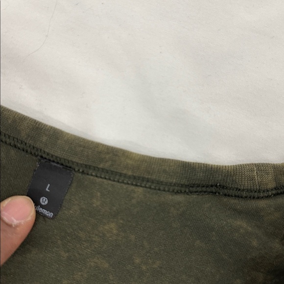 Lululemon T Shirt Mens Tie Dye Fundamental Short Sleeve - Picture 4 of 6